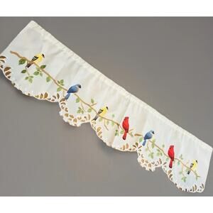 Mottenfalle Collections Spring Birds Valance